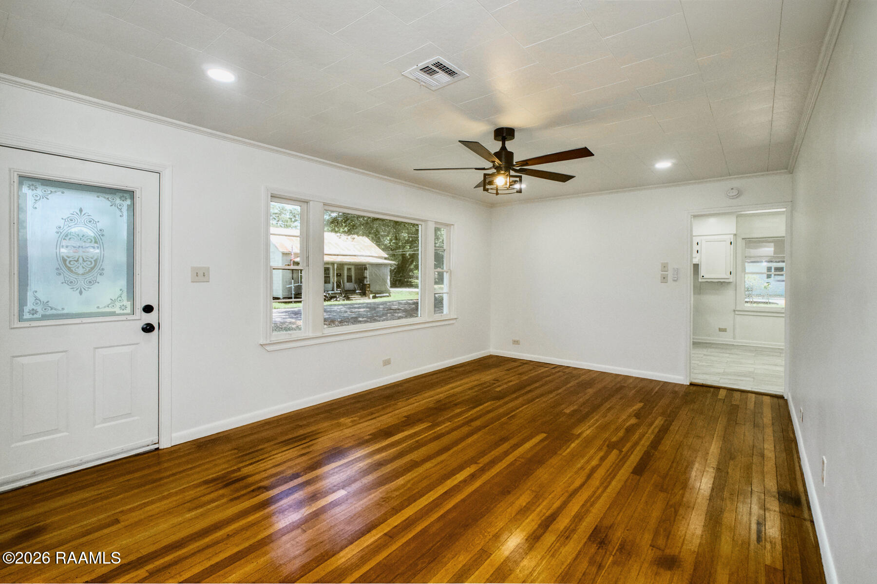 404 9th Street Breaux Bridge, LA 70517 - Photo 3 of 12