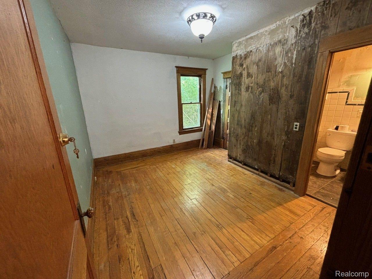 4178 Belsay Road Burton, MI 48519 - Photo 15 of 28 Gallery Image 15