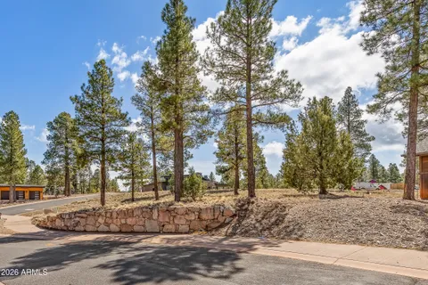 $700,000 | 3401 South Brown Sage Court, Unit 261, Flagstaff, AZ 86005