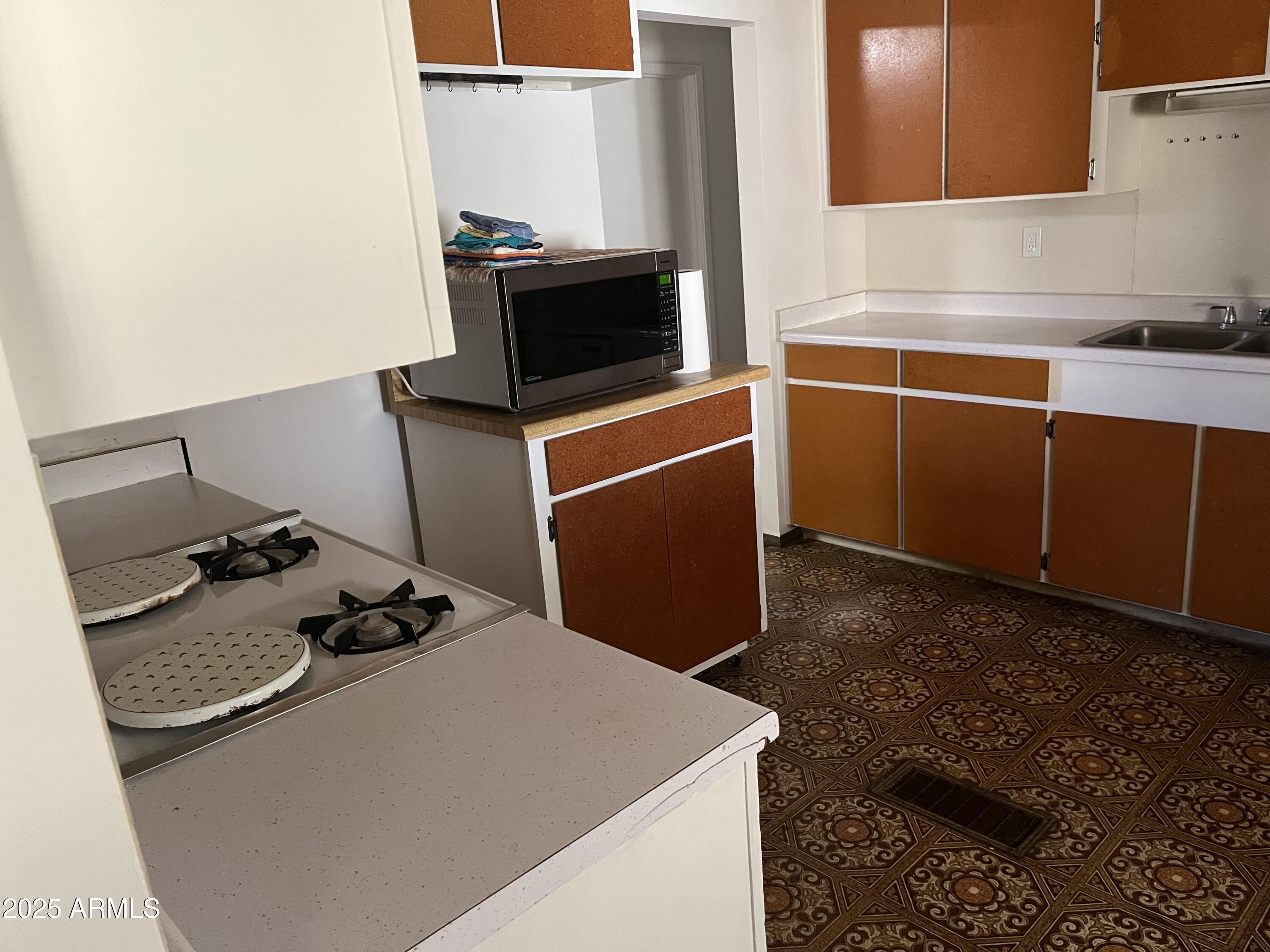 451 West 5th Street Ajo, AZ 85321 - Photo 13 of 38 461 W 5th St Kitchen