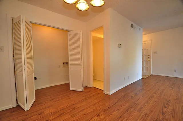 $1,490 | 2610 Lakehill Lane, Unit 6B, Carrollton, TX 75006