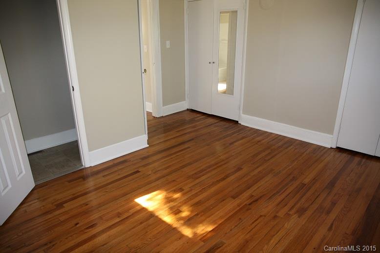 1633 Kelly Road Mount Holly, NC 28120 - Photo 10 of 15 Gallery Image 10