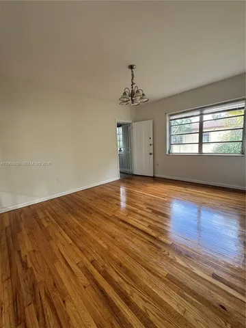 $2,350 | 1431 Southwest 37th Avenue, Unit 4, Miami, FL 33145