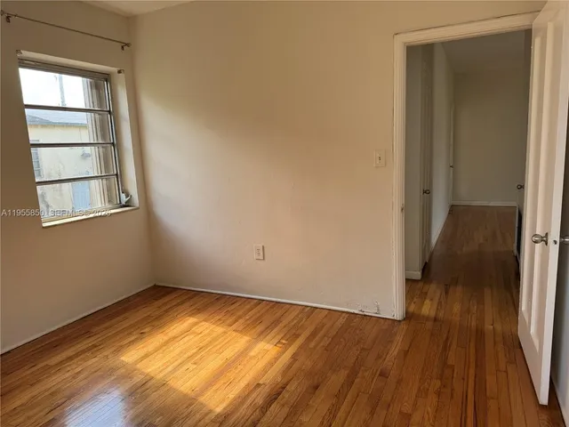 $2,350 | 1431 Southwest 37th Avenue, Unit 4, Miami, FL 33145