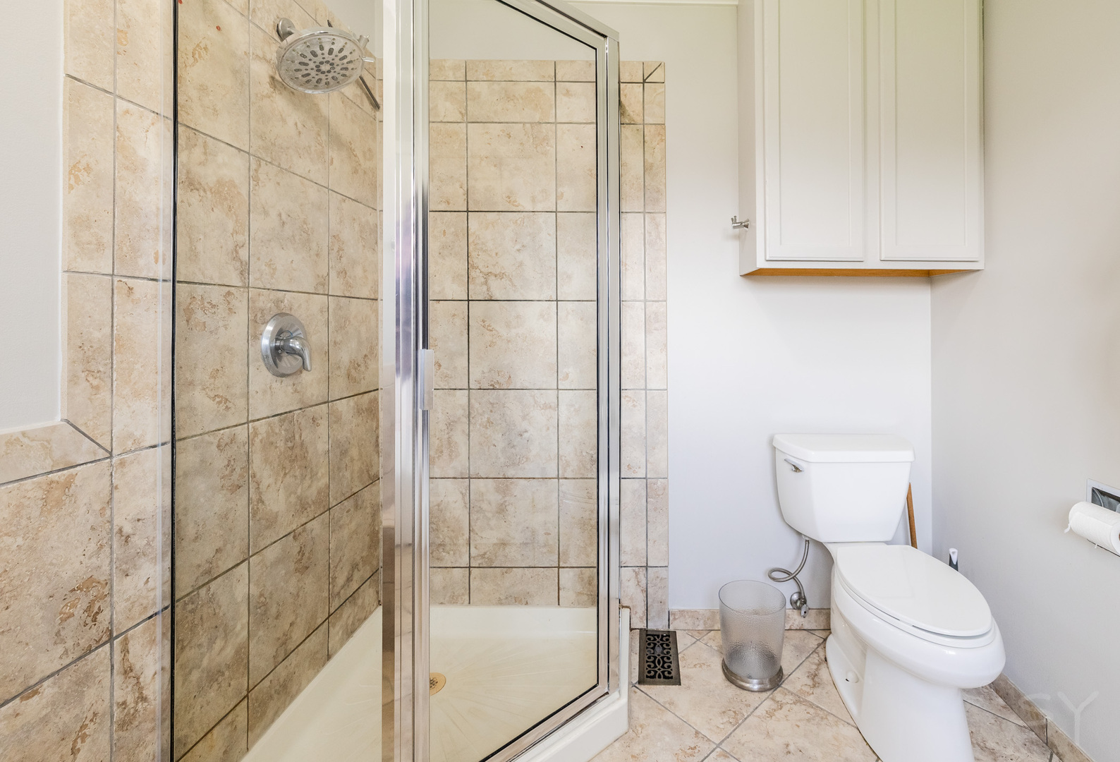 8001 William Drive Willowbrook, IL 60527 - Photo 26 of 73 a bathroom with a toilet and a shower