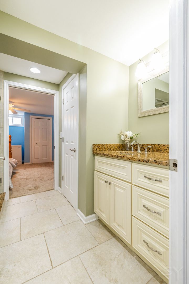 8001 William Drive Willowbrook, IL 60527 - Photo 36 of 73