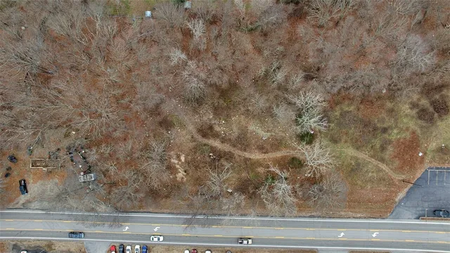 $399,000 | 4000 Quaker Lane, North Kingstown, RI 02852