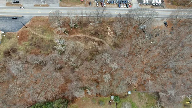 $399,000 | 4000 Quaker Lane, North Kingstown, RI 02852