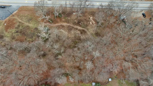 $399,000 | 4000 Quaker Lane, North Kingstown, RI 02852