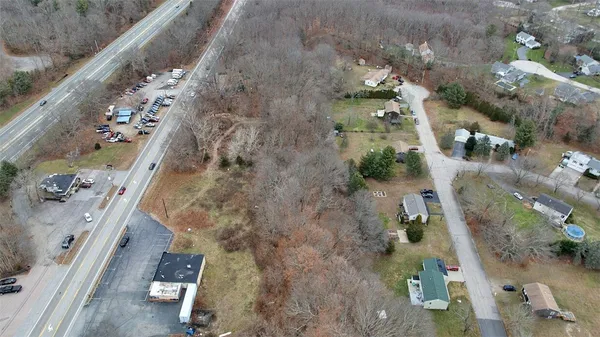 $399,000 | 4000 Quaker Lane, North Kingstown, RI 02852