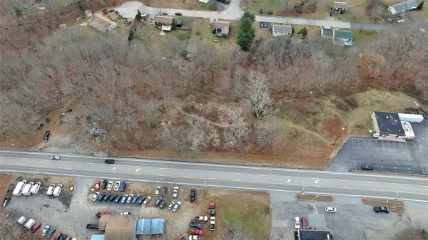 $399,000 | 4000 Quaker Lane, North Kingstown, RI 02852