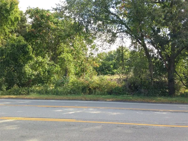 $399,000 | 4000 Quaker Lane, North Kingstown, RI 02852