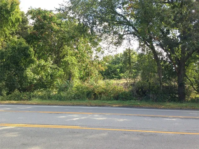 $399,000 | 4000 Quaker Lane, North Kingstown, RI 02852