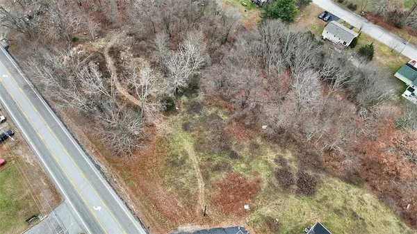 $399,000 | 4000 Quaker Lane, North Kingstown, RI 02852