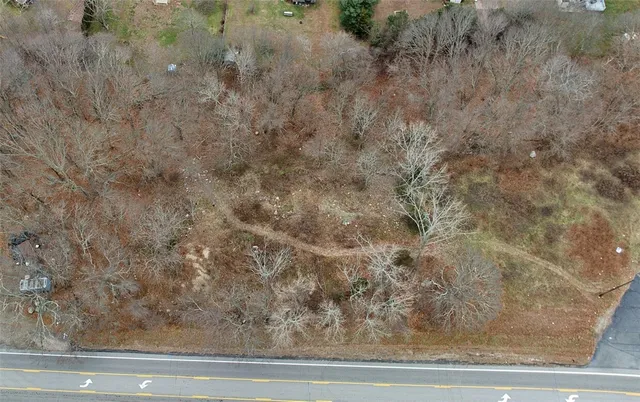 $399,000 | 4000 Quaker Lane, North Kingstown, RI 02852