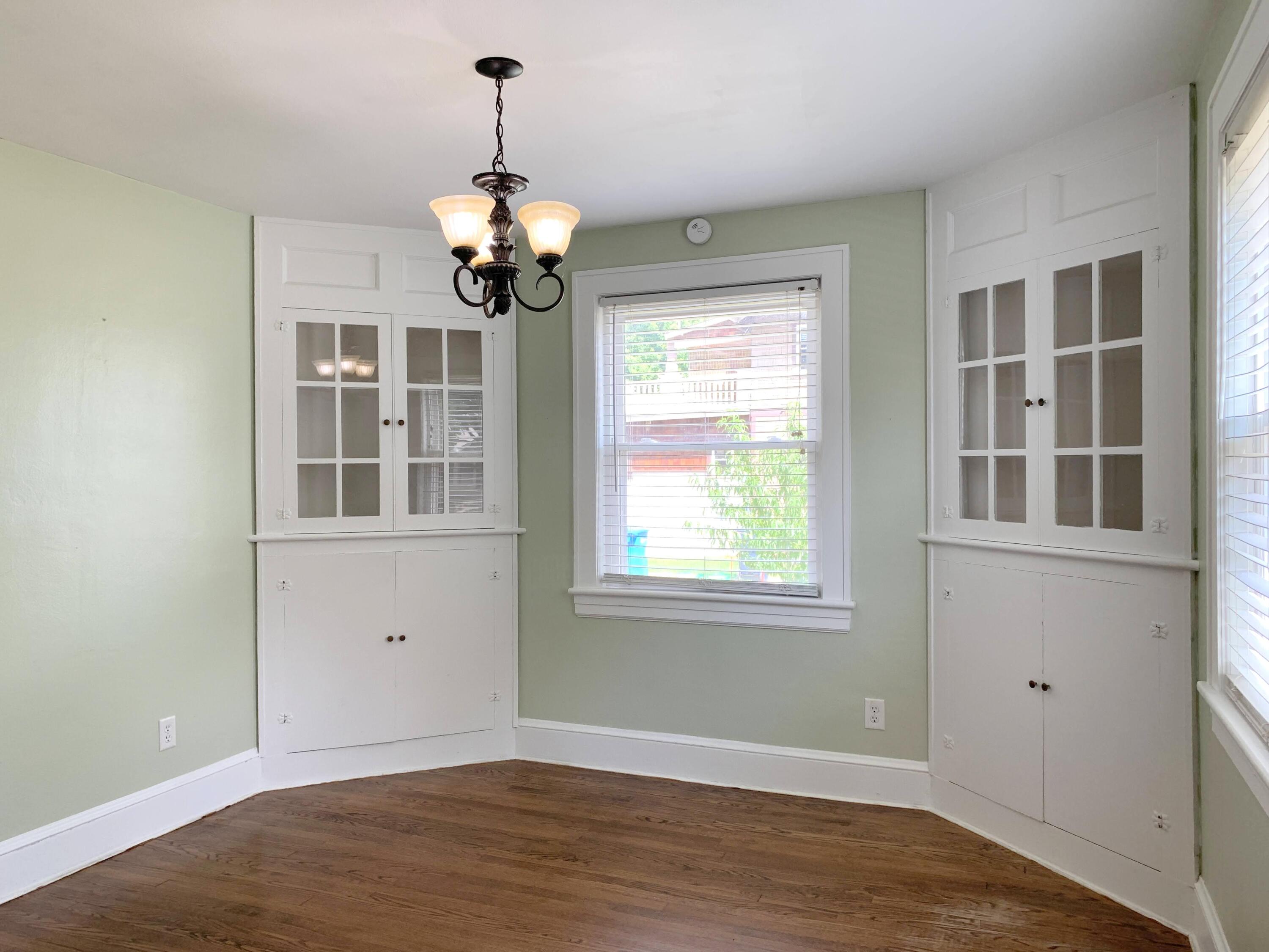 2625 Tillett Road Southwest Roanoke, VA 24015 - Photo 12 of 41 IMG_3441