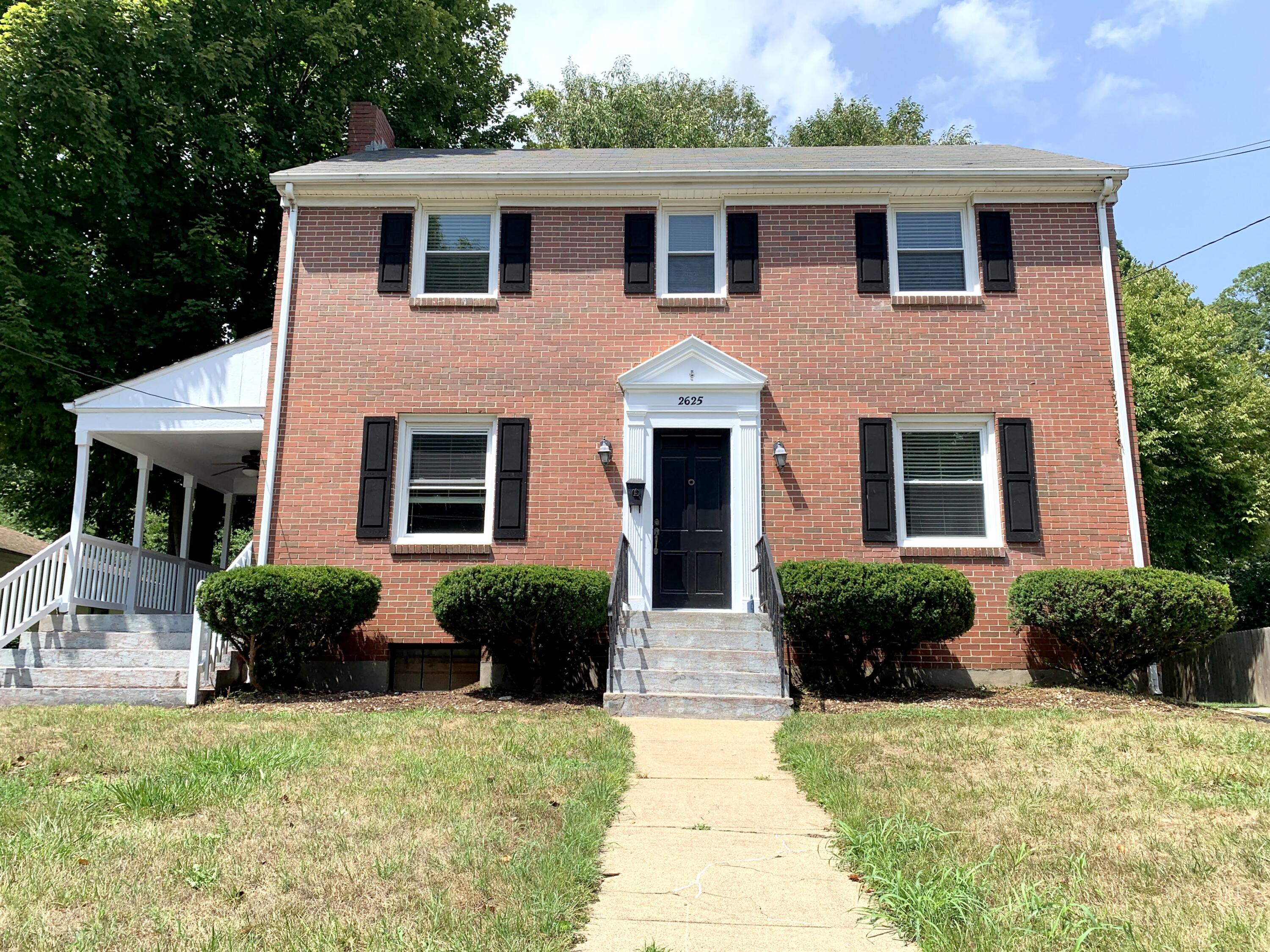 2625 Tillett Road Southwest Roanoke, VA 24015 - Photo 2 of 41 IMG_3420
