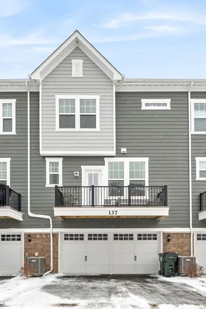 $625,000 | 137 Yorktown Court, Libertyville, IL 60048
