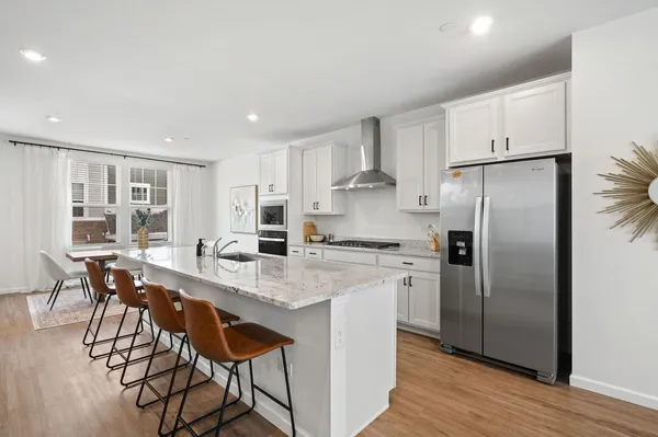 $625,000 | 137 Yorktown Court, Libertyville, IL 60048