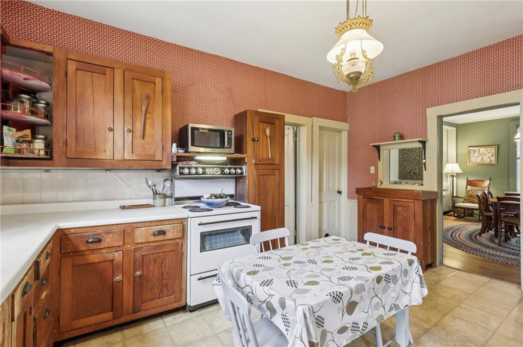 4167 Edinburg Road New Castle, PA 16102 - Photo 10 of 45 Gallery Image 10
