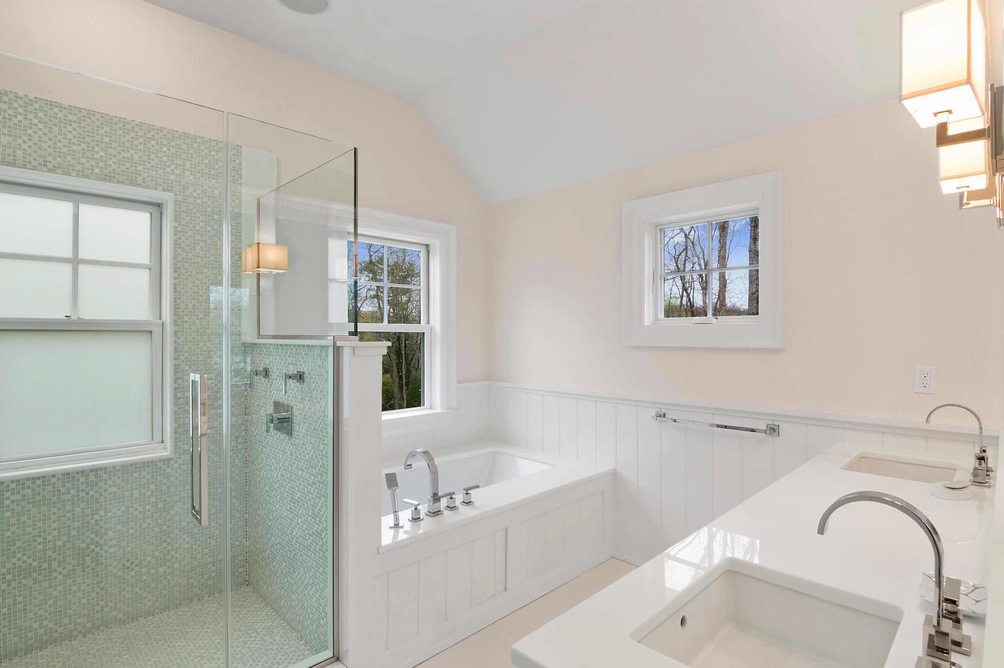 28 Hildreth Street Sag Harbor, NY 11963 - Photo 6 of 15