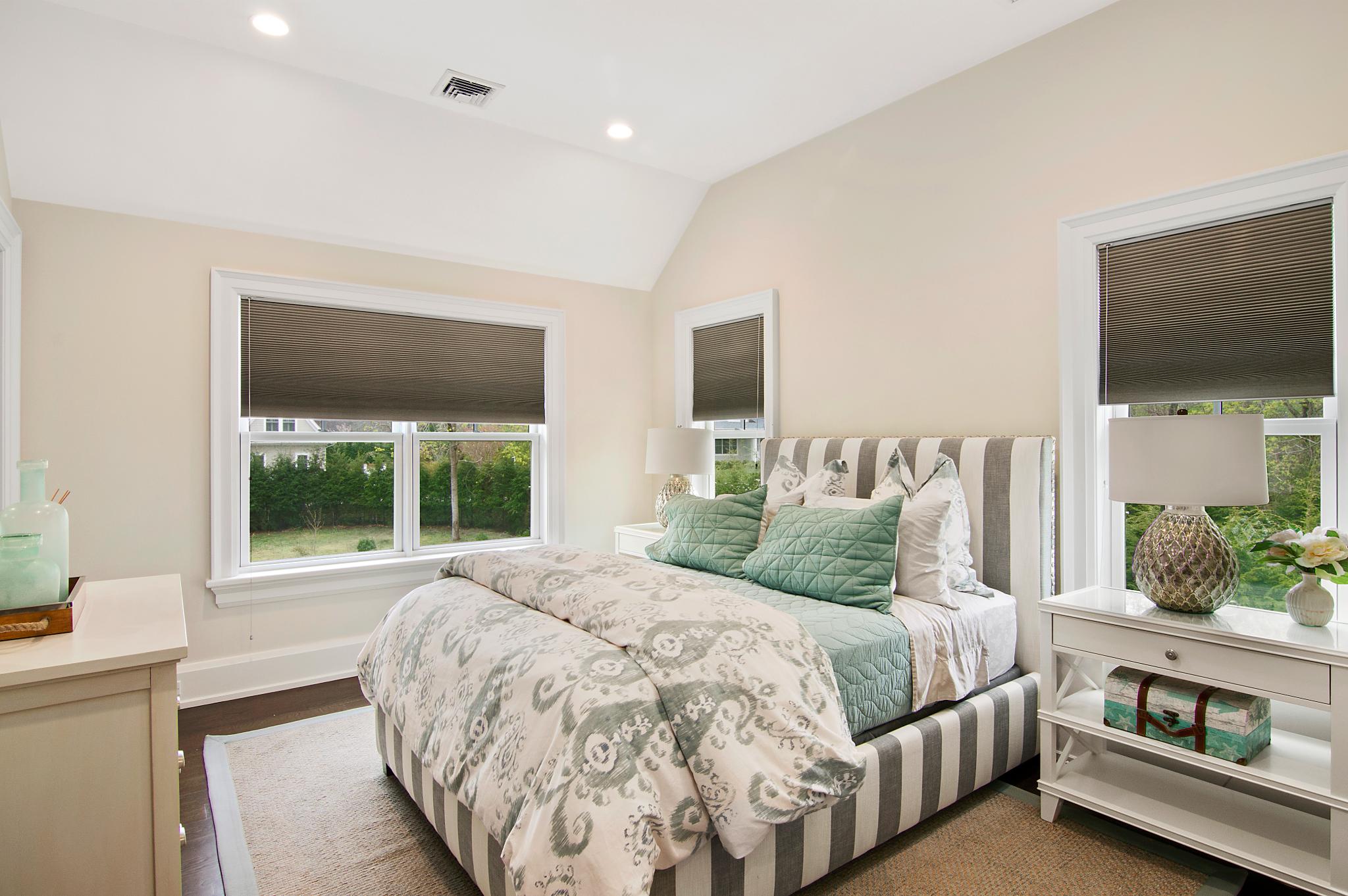 28 Hildreth Street Sag Harbor, NY 11963 - Photo 8 of 15