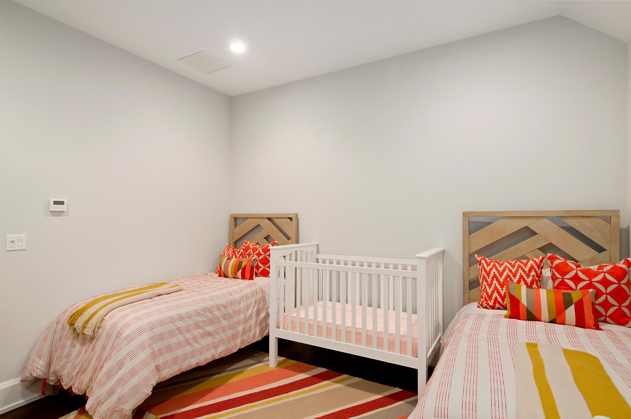 28 Hildreth Street Sag Harbor, NY 11963 - Photo 9 of 15