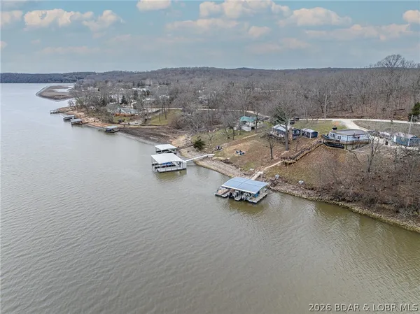 $450,000 | 1522 Duncan Drive, Edwards, MO 65326