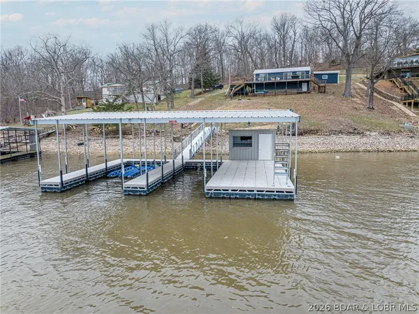 $450,000 | 1522 Duncan Drive, Edwards, MO 65326