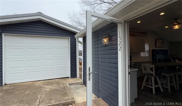 $450,000 | 1522 Duncan Drive, Edwards, MO 65326