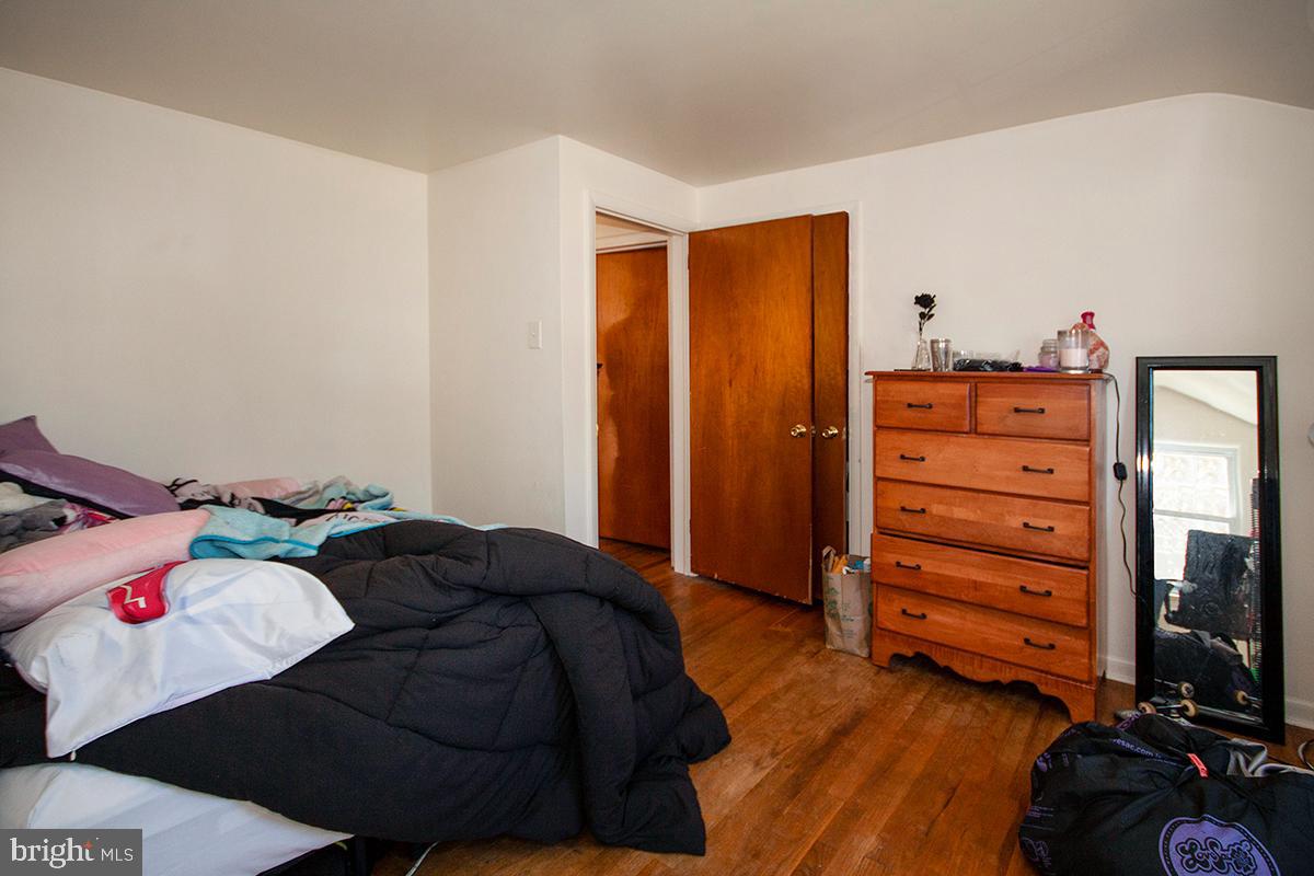 316 Swarthmore Road Glassboro, NJ 08028 - Photo 27 of 30 a bedroom with a bed and a closet