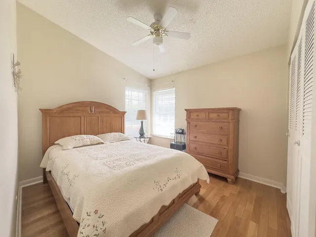 $289,500 | 3851 Island Club Circle East, Lake Worth, FL 33462