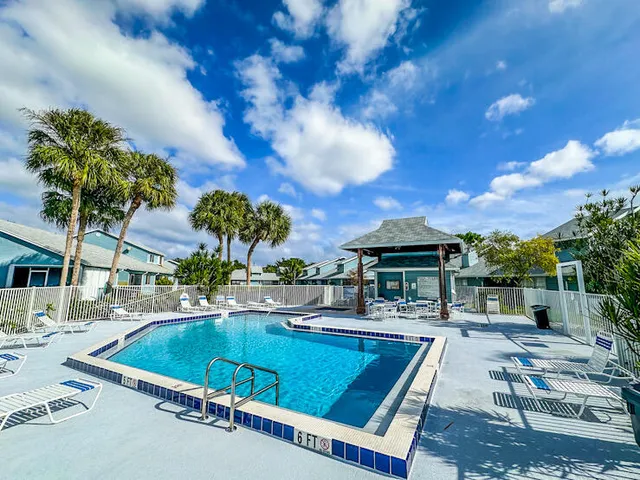 $289,500 | 3851 Island Club Circle East, Lake Worth, FL 33462