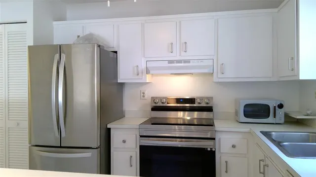 $2,000 | 4155 Northwest 90th Avenue, Unit 201, Coral Springs, FL 33065