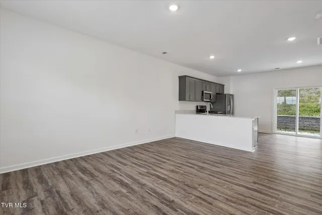 $2,500 | 1031 Tomahawk Terrace, Johnson City, TN 37604