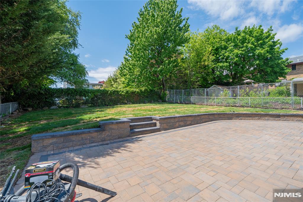 67 Melody Hill Road Clifton, NJ 07013 - Photo 4 of 25