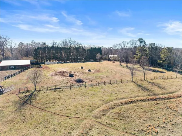 $1,500,000 | 11157 Lewis Braselton Boulevard, Braselton, GA 30517