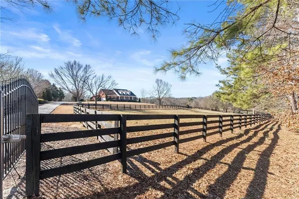 $1,500,000 | 11157 Lewis Braselton Boulevard, Braselton, GA 30517