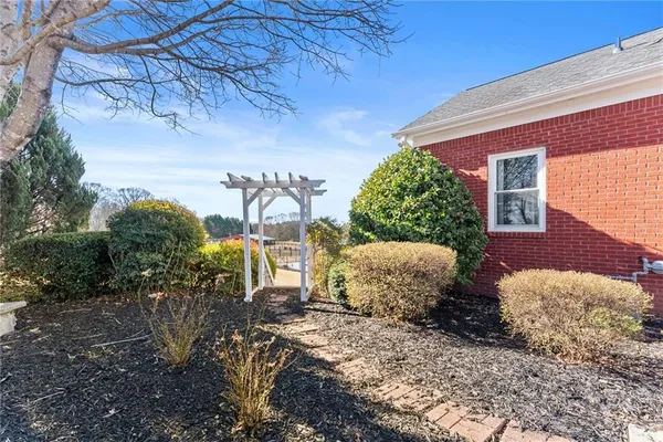 $1,500,000 | 11157 Lewis Braselton Boulevard, Braselton, GA 30517