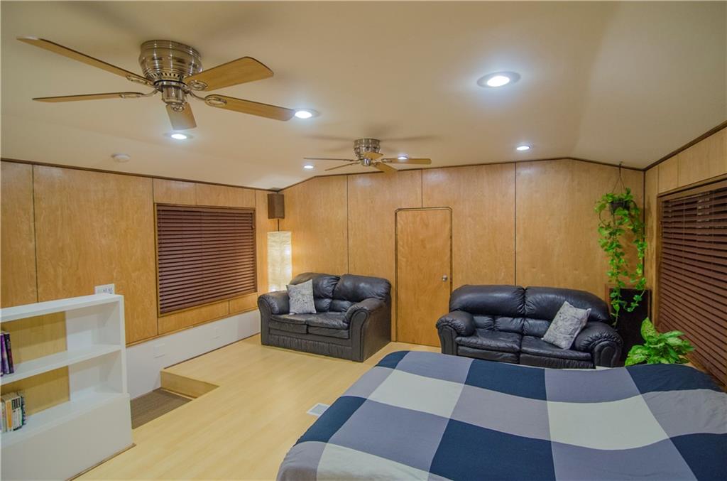 441 Noblestown Road Carnegie, PA 15106 - Photo 5 of 23 Gallery Image 5