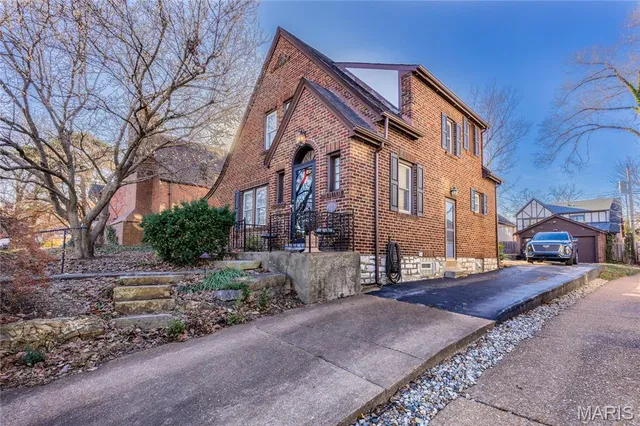 $3,400 | 525 Donne Avenue, St. Louis, MO 63130