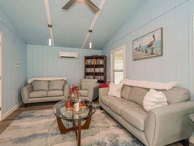 $847,000 | 2201 Bonita Avenue, Vero Beach, FL 32960