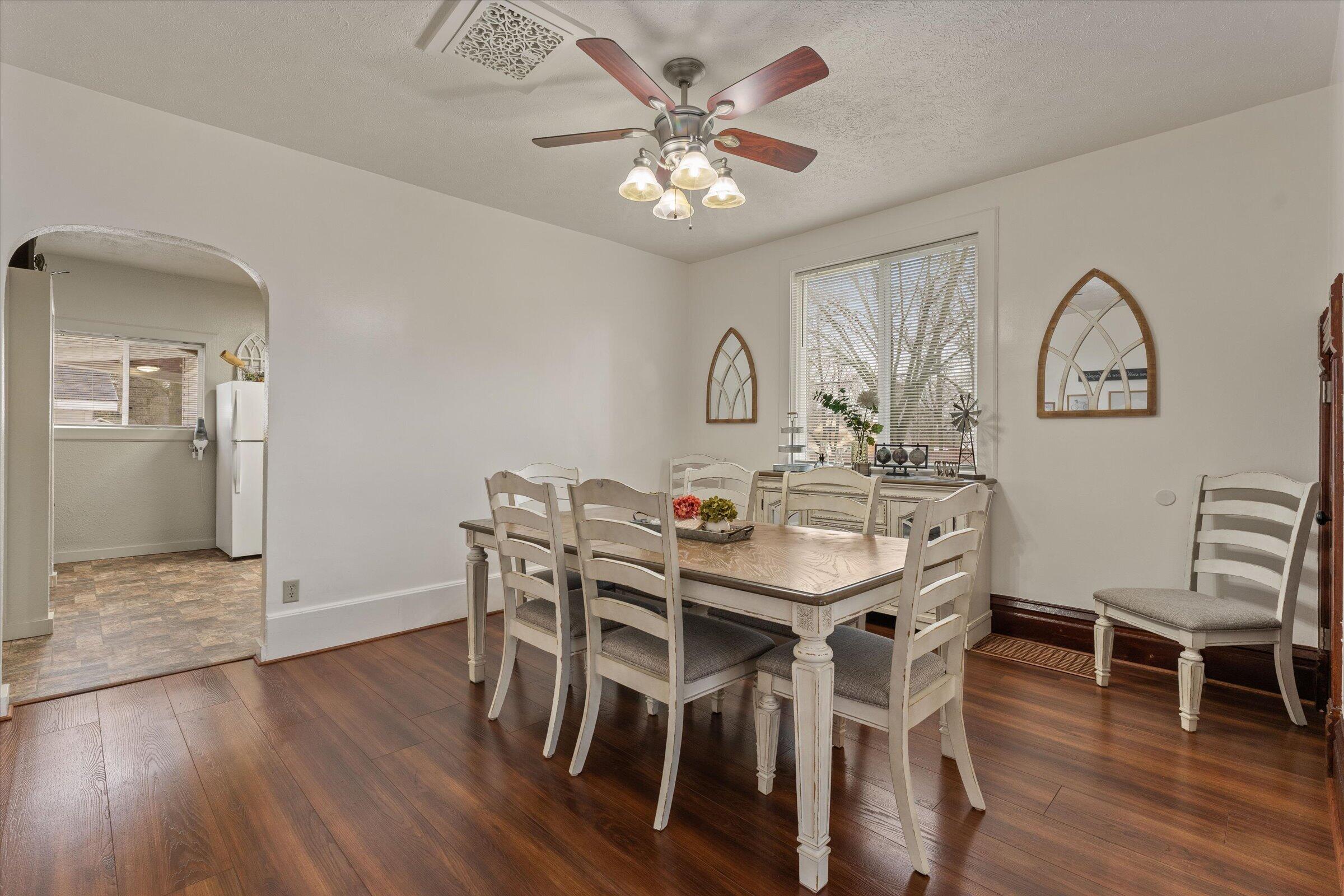402 Jefferson Street Cassopolis, MI 49031 - Photo 12 of 37 06-DSC03678