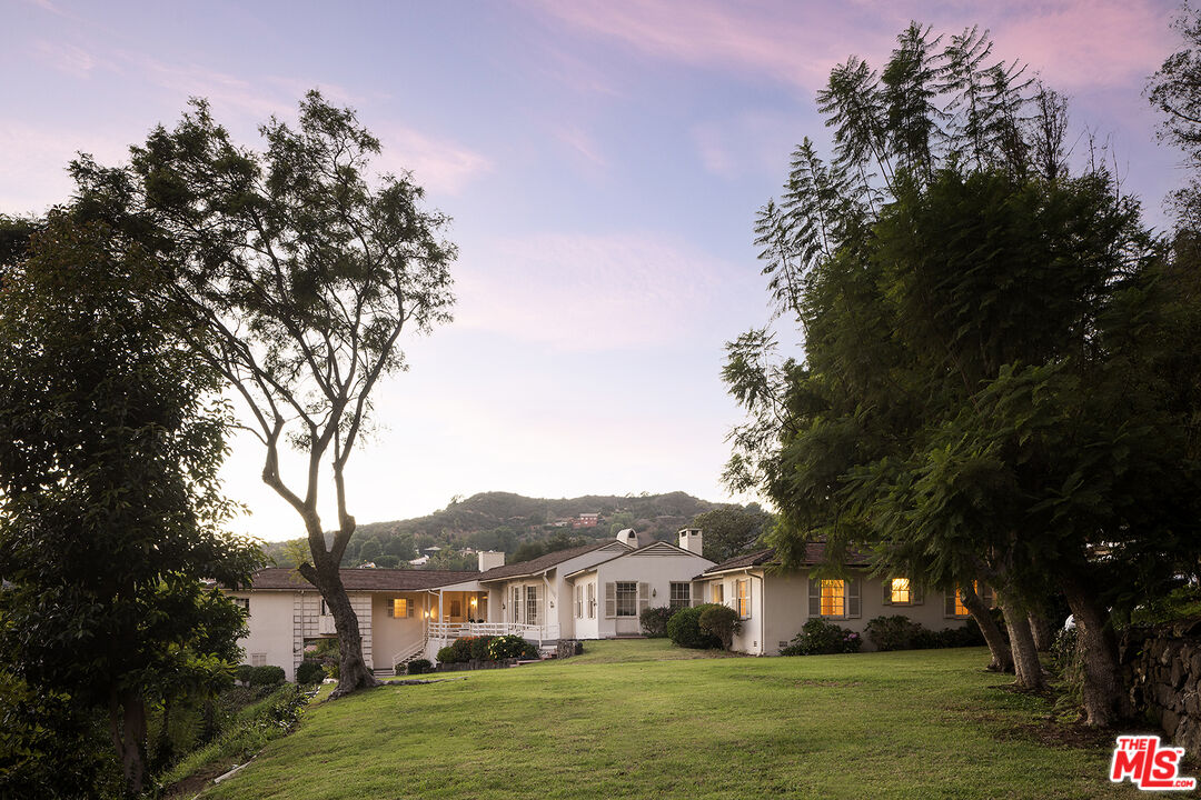 7141 Senalda Road Los Angeles, CA 90068 - Photo 2 of 26 a view of a town with large trees