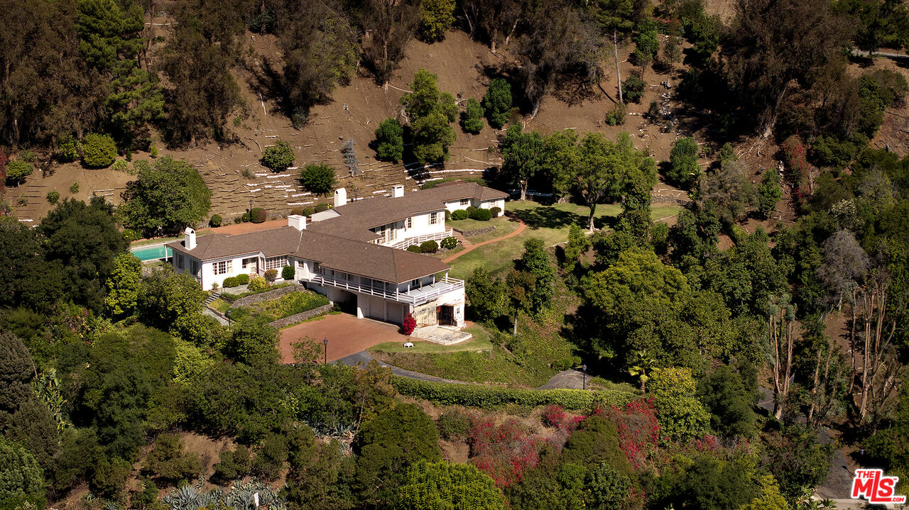 7141 Senalda Road Los Angeles, CA 90068 - Photo 23 of 26 an aerial view of a house with a yard