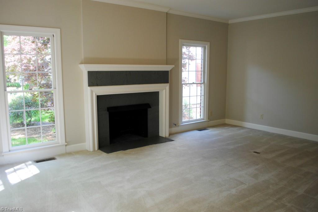 1252 Stadler Ridge Road Winston-Salem, NC 27106 - Photo 17 of 24 Living Room