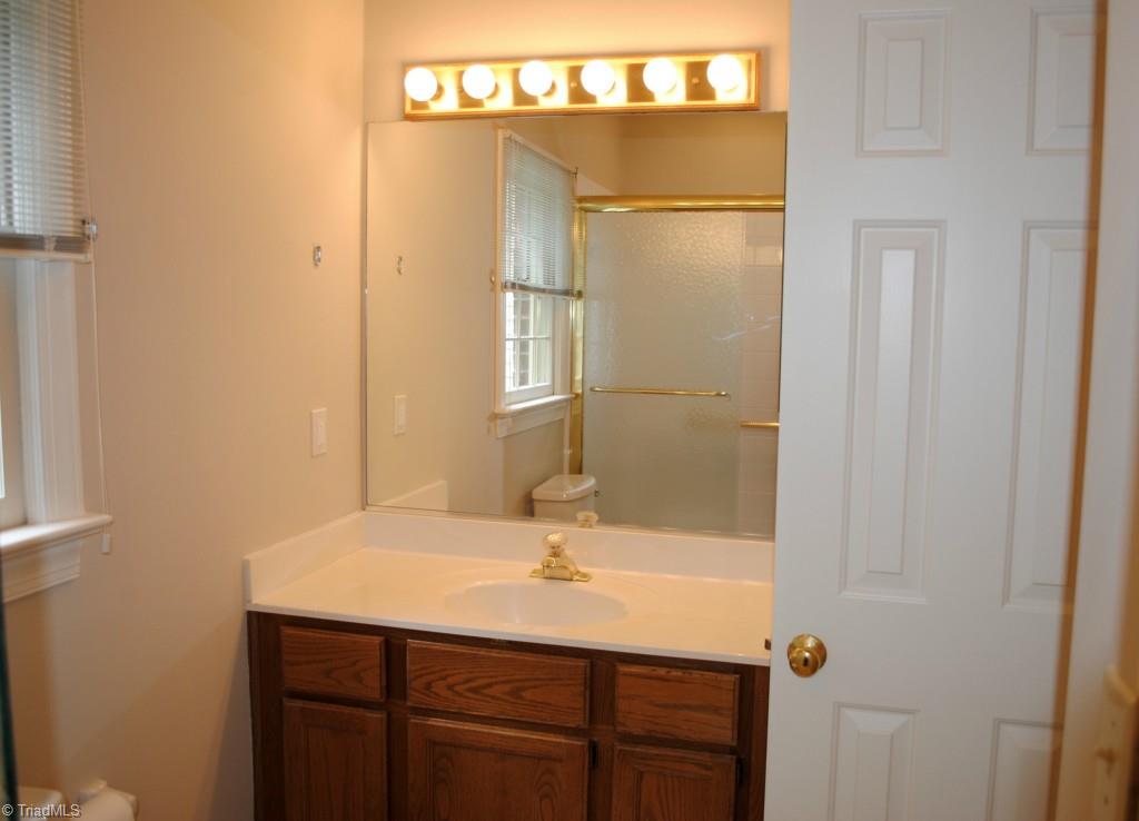 1252 Stadler Ridge Road Winston-Salem, NC 27106 - Photo 21 of 24 Master Bath