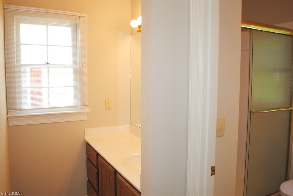1252 Stadler Ridge Road Winston-Salem, NC 27106 - Photo 8 of 24 Master Bathroom
