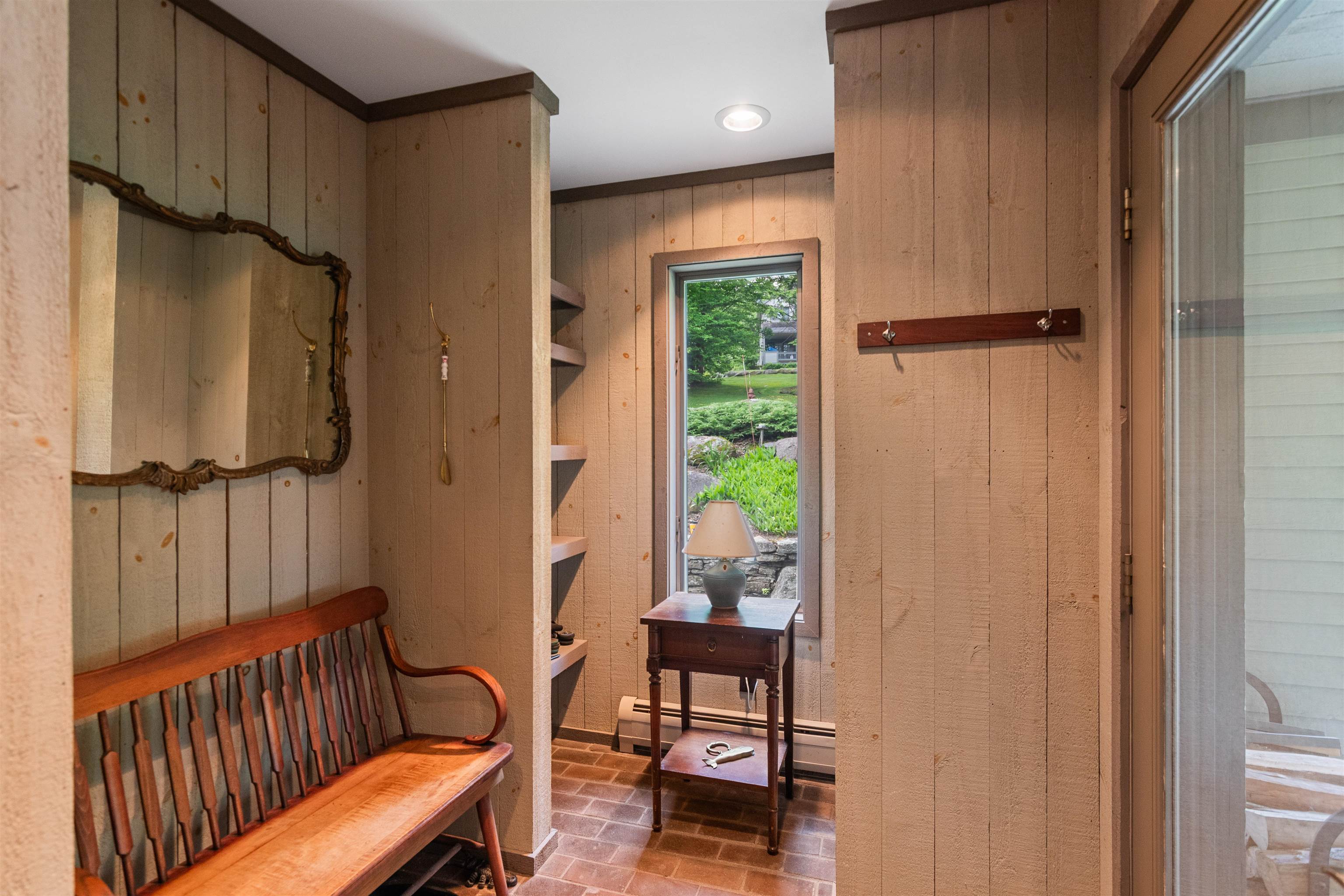 982 Brook Road, Unit 4 Stowe, VT 05672 - Photo 5 of 56