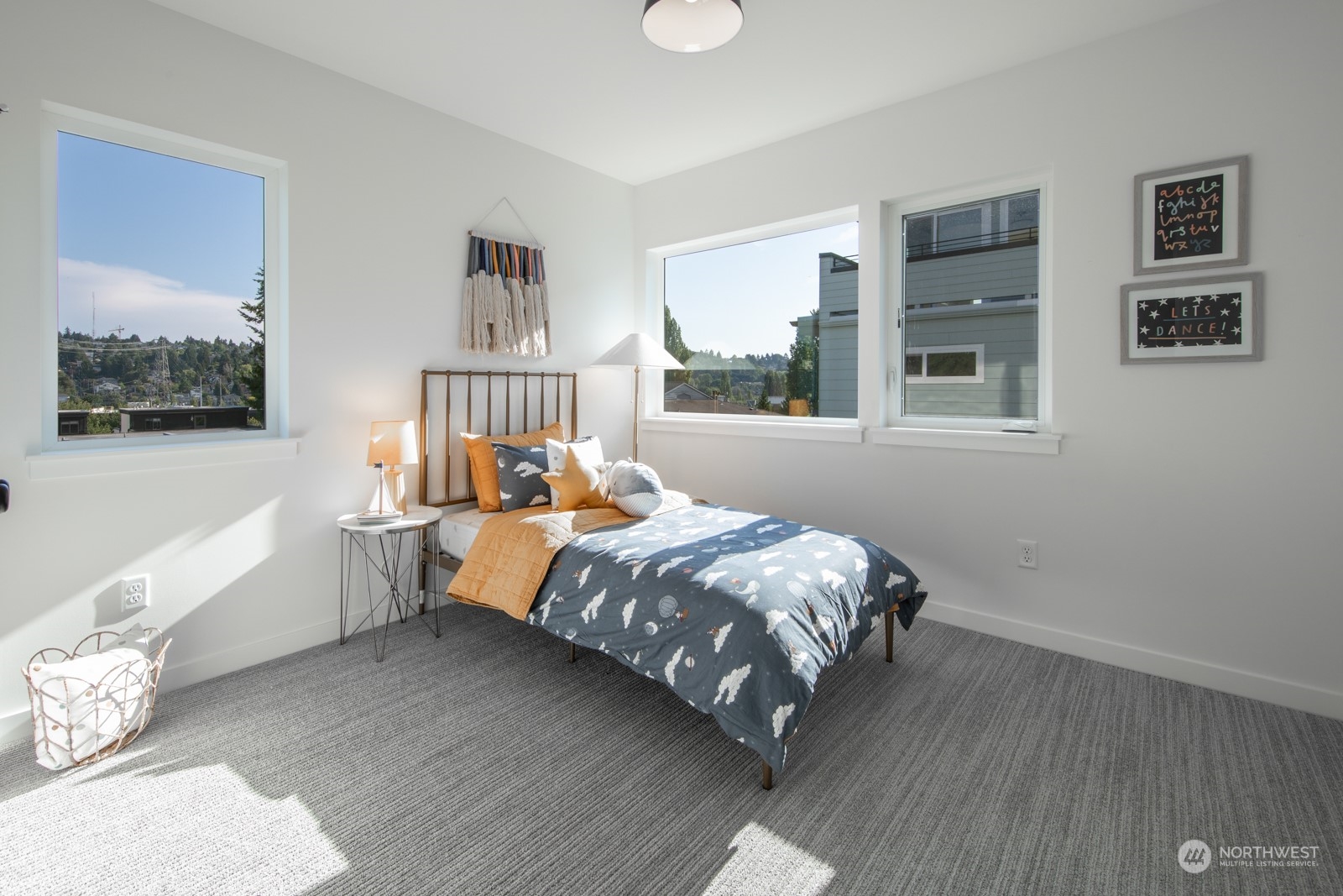 3649 Francis Avenue North, Unit A Seattle, WA 98103 - Photo 20 of 35 a bed room with a bed and a window